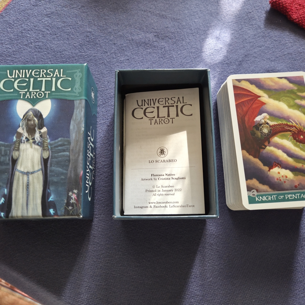 Universal Celtic Tarot Card Deck New In Box NWOT Small Size
